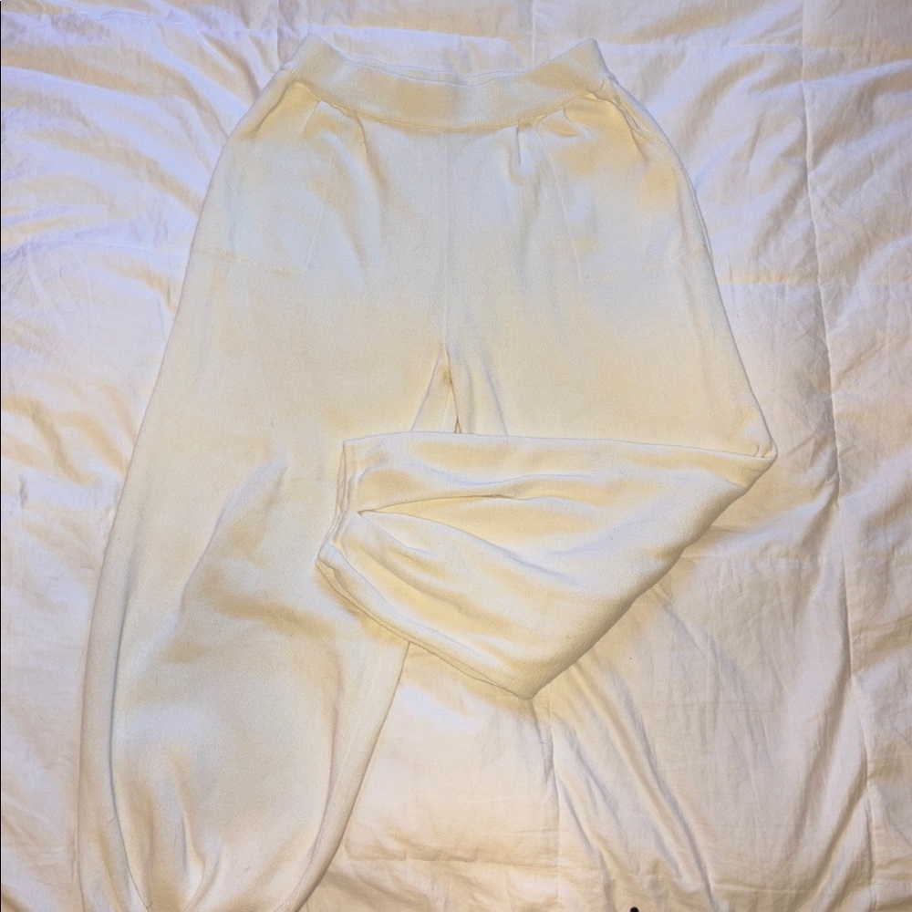 Elegant Cream Women's Sweatpants